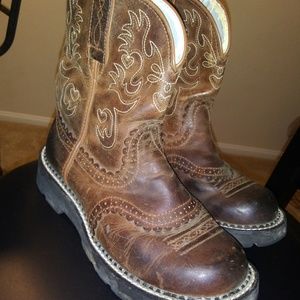 Ariat cowgirl boots
